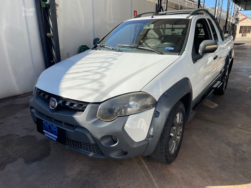 Fiat Strada Adv.1.8 16V  LOCKER Dual. Flex CE