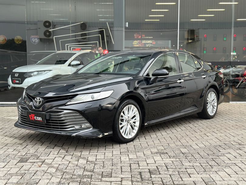 Toyota Camry XLE 3.5 24V Aut.