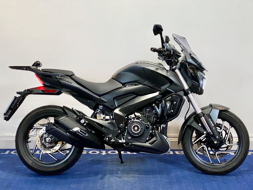 BAJAJ DOMINAR 400 