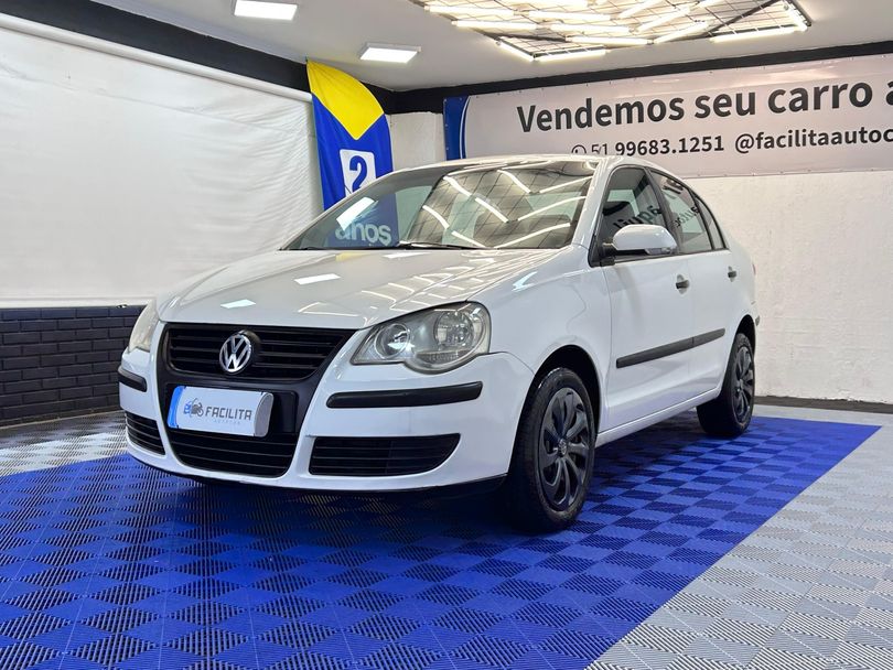 VolksWagen Polo Sedan 1.6 Mi Total Flex 8V 4p