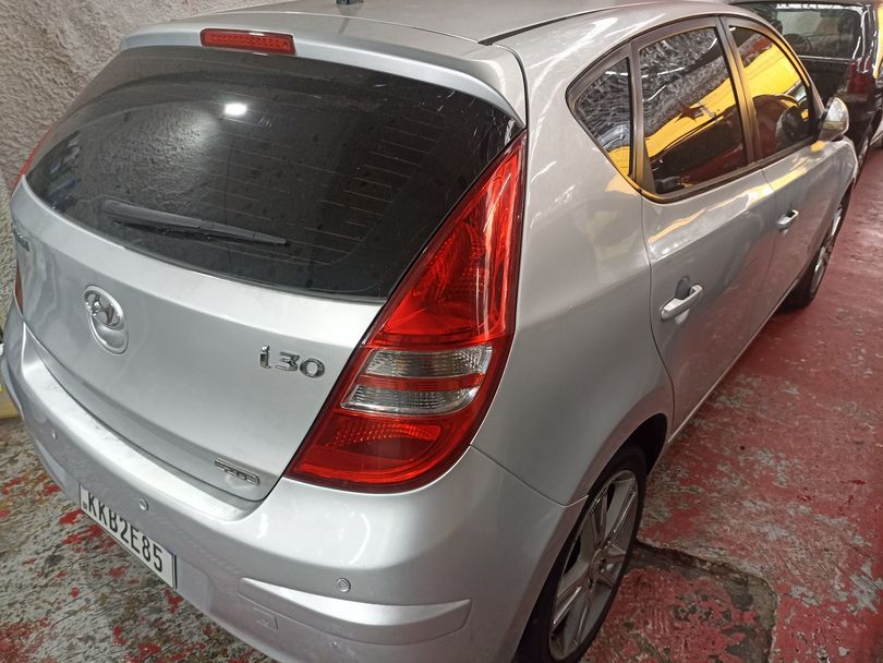 Hyundai i30 2.0 16V 145cv 5p Aut.