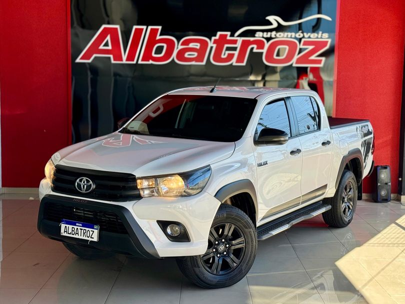 Toyota Hilux CD SR CHALL. 4x4 2.8 TDI Dies Aut.