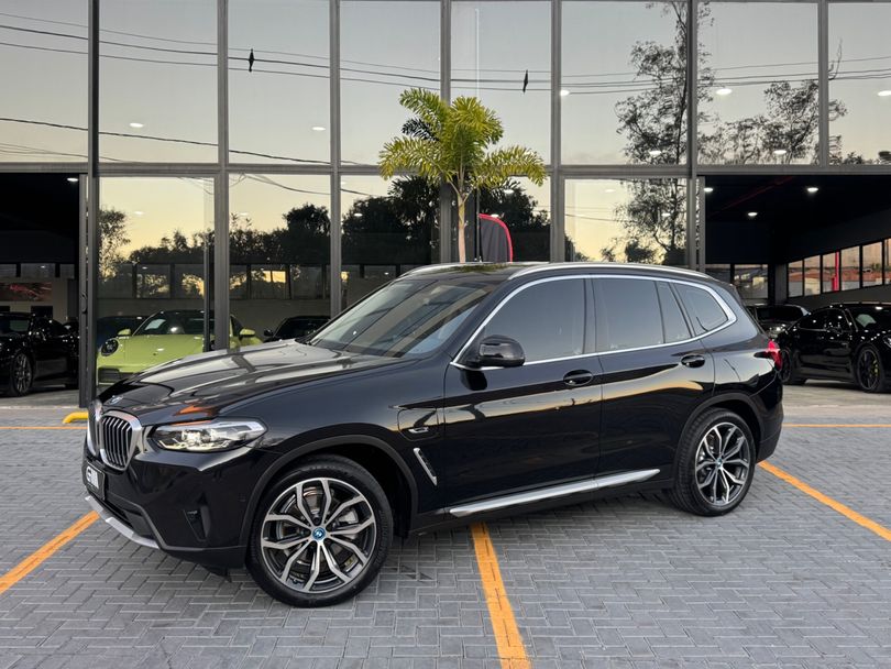 BMW X3 XDRIVE 30e X-Line Turbo Híbrido Aut.