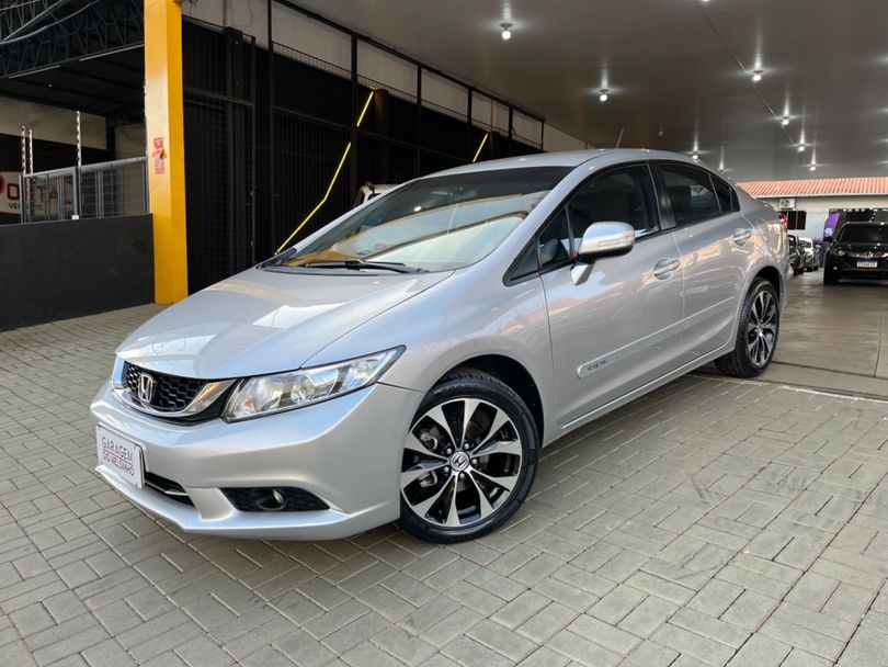 Honda Civic Sedan LXR 2.0 Flexone 16V Aut. 4p