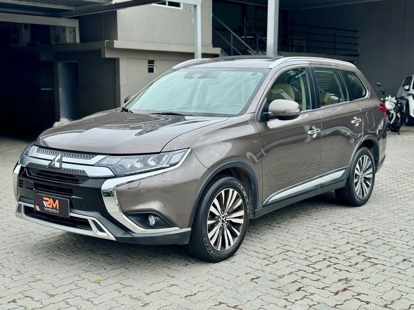 Mitsubishi OUTLANDER HPE-S 3.0 V6 4x4 5p Aut.