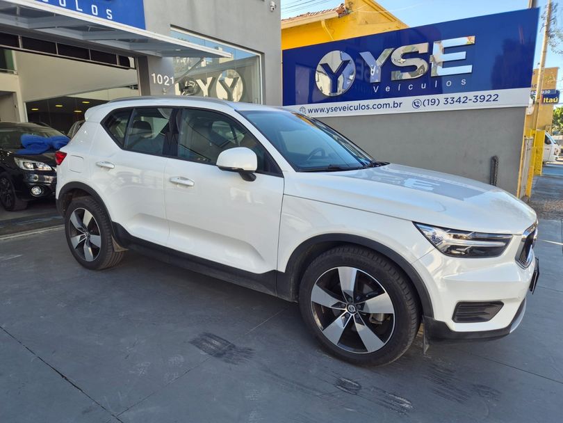 Volvo XC 40 T-5 MOMENTUM 2.0 252cv AWD