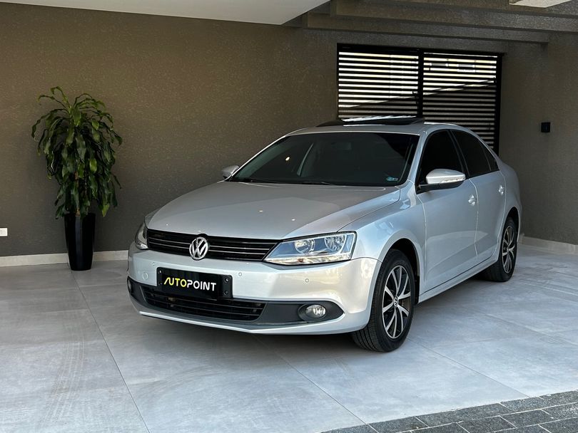 VolksWagen JETTA Comfortline 2.0 T.Flex 8V 4p Tipt.