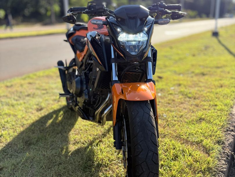 HONDA CB 500F
