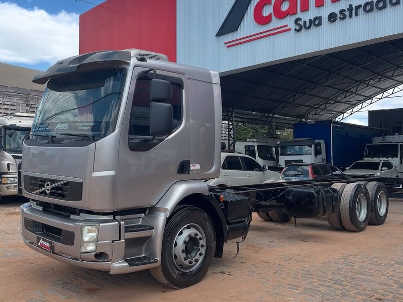 VOLVO VM 270 6x2 2p (diesel) (E5)