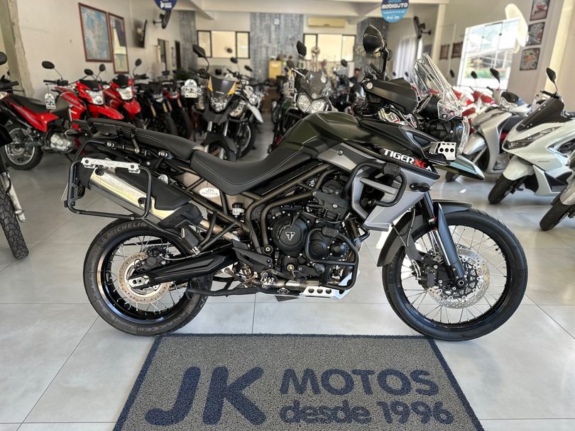 TRIUMPH TIGER 800 XCA