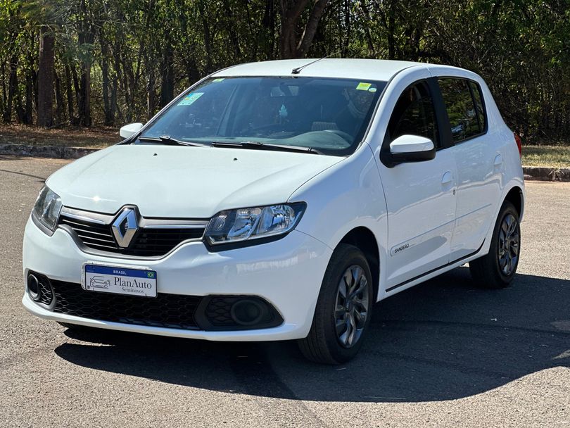 Renault SANDERO Expression Flex 1.6 16V 5p
