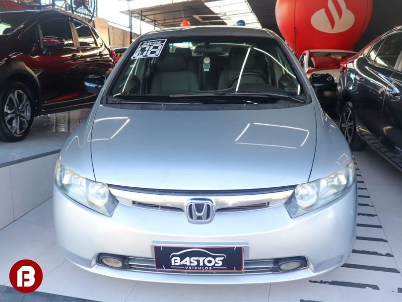 Honda Civic Sedan LXS 1.8/1.8 Flex 16V Aut. 4p