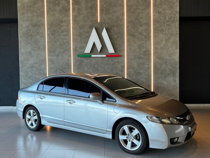 Honda Civic Sedan LXS 1.8/1.8 Flex 16V Aut. 4p