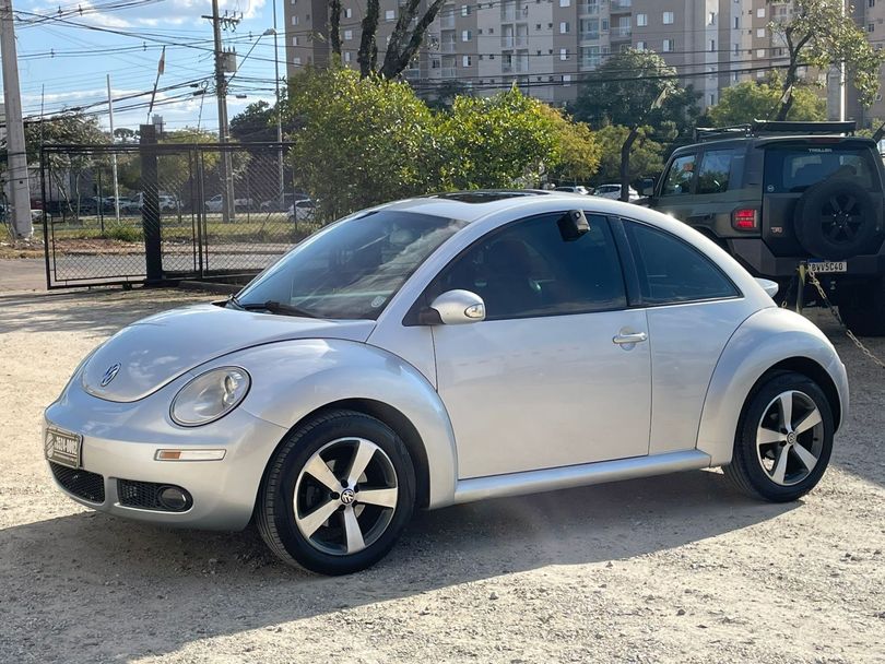 VolksWagen New Beetle 2.0 Mi Mec./Aut.