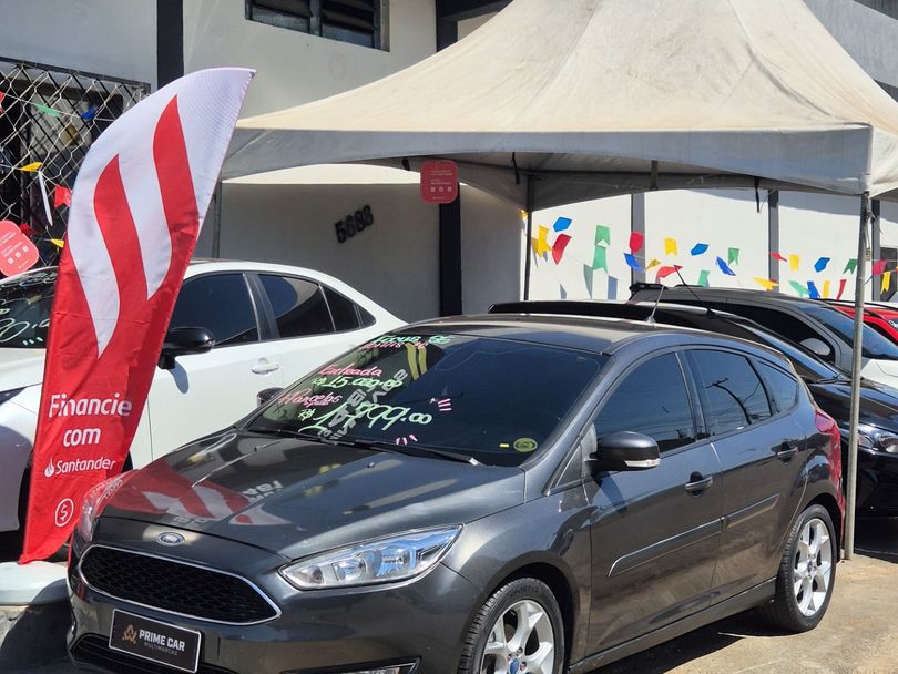 Ford Focus 1.6 S/SE/SE Plus Flex 8V/16V  5p