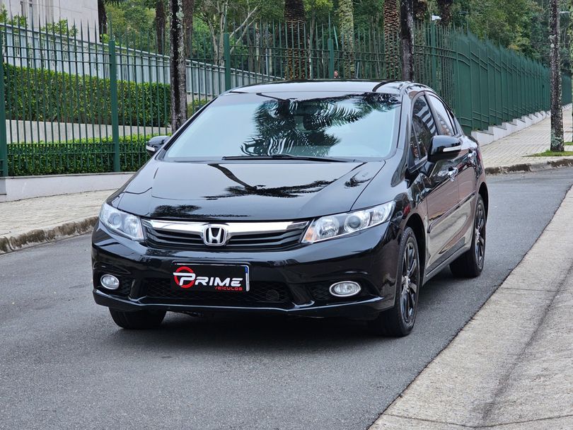 Honda Civic Sedan LXR 2.0 Flexone 16V Aut. 4p