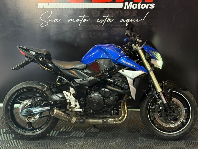 SUZUKI GSR 750