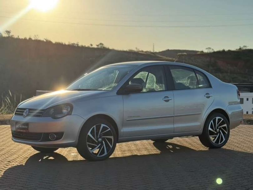VolksWagen Polo Sed. COMFORT. 1.6 Mi Tot. Flex 8v