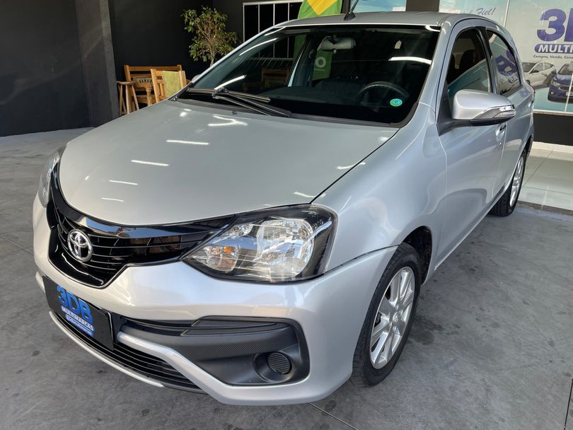 Toyota ETIOS X Plus 1.5 Flex 16V 5p Aut.