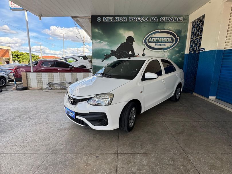 Toyota ETIOS X Sedan 1.5 Flex 16V 4p Mec.