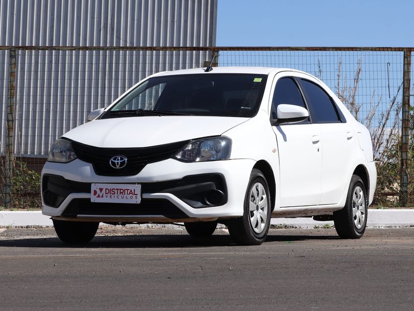 Toyota ETIOS X Sedan 1.5 Flex 16V 4p Mec.