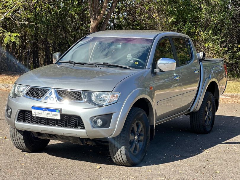 Mitsubishi L200 Triton HPE 3.2 CD TB Int.Diesel Mec
