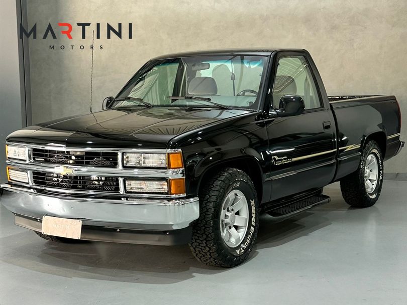 Chevrolet Silverado DLX 4.2 Diesel