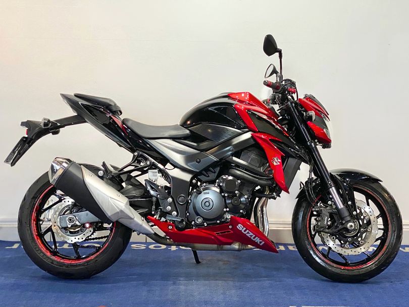 SUZUKI GSX-S 750