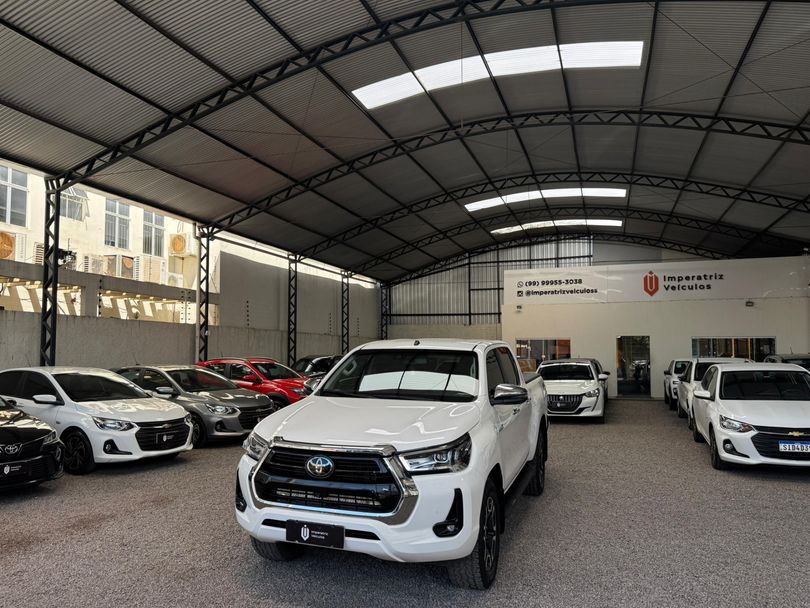 Toyota Hilux CD SRX 4x4 2.8 TDI 16V Diesel Aut.