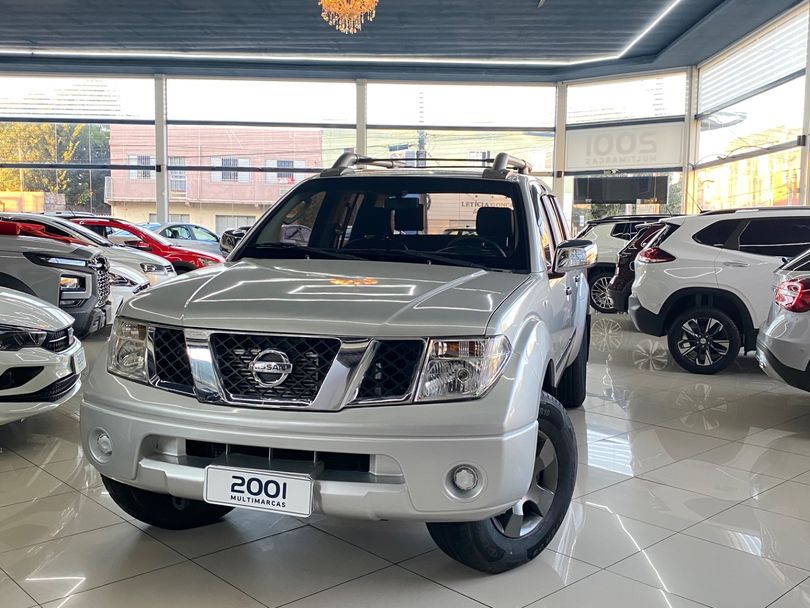 Nissan Frontier LE ATTACK CD 4x4 2.5 TB Die.Aut