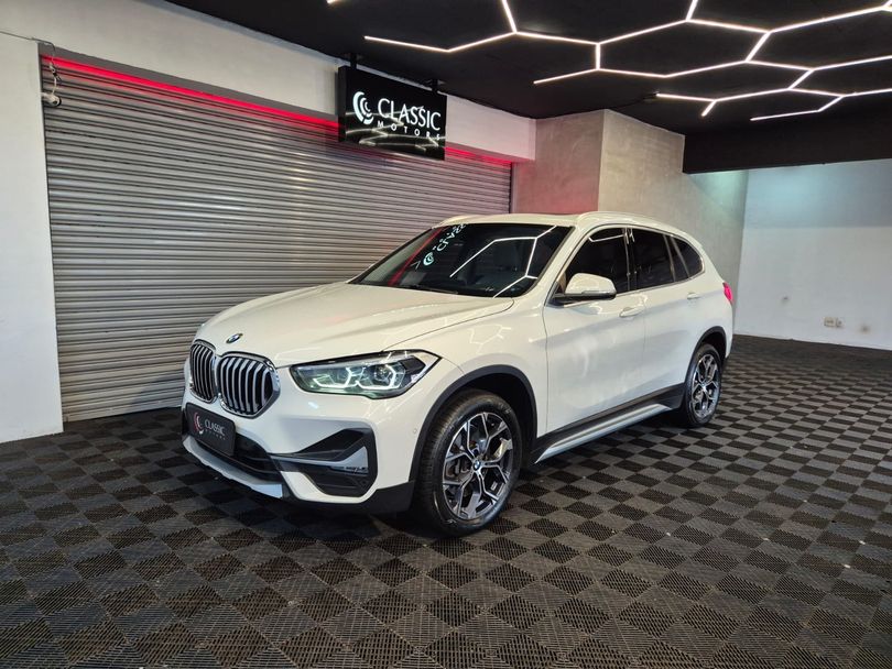 BMW X1 SDRIVE 20i X-Line 2.0 TB Active Flex