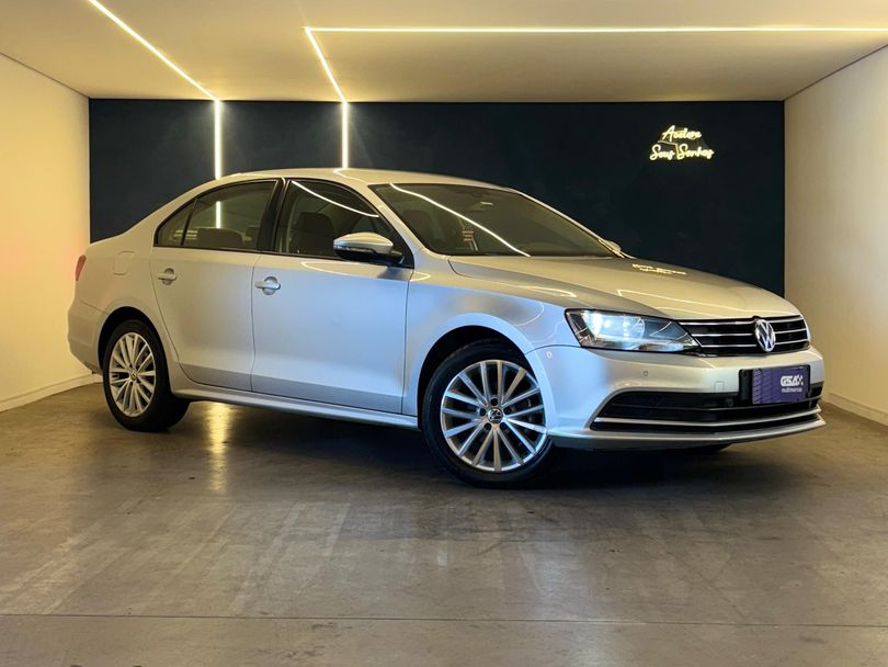 VolksWagen JETTA Comfortline 2.0 T.Flex 8V 4p Tipt.