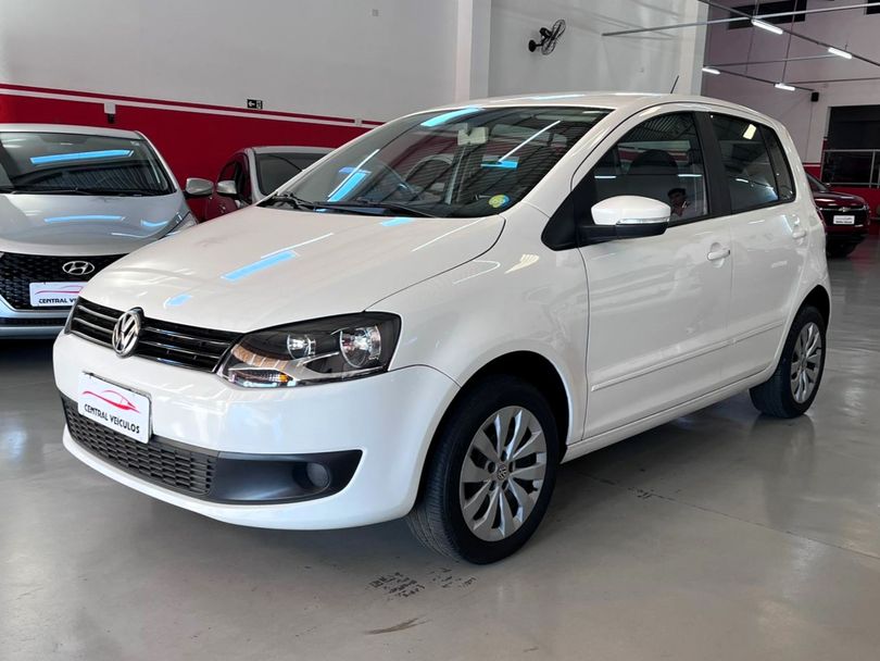 VolksWagen Fox 1.6 Mi Total Flex 8V 5p
