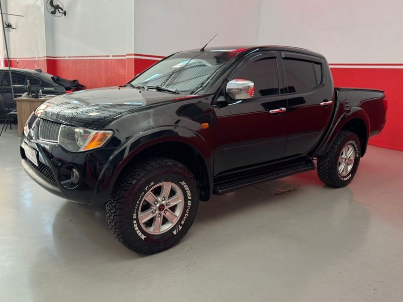 Mitsubishi L200 Triton HPE 3.2 CD TB Int.Diesel Aut