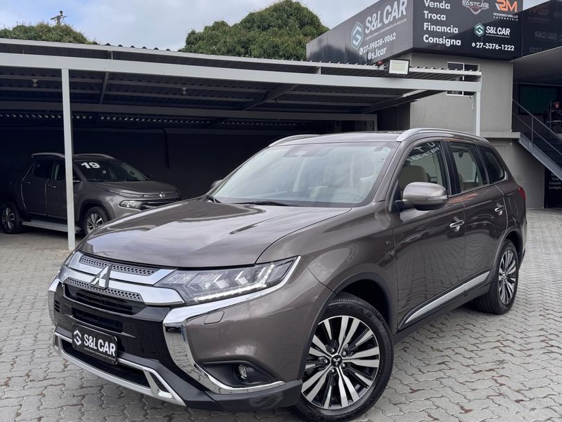 Mitsubishi OUTLANDER HPE-S 3.0 V6 4x4 5p Aut.