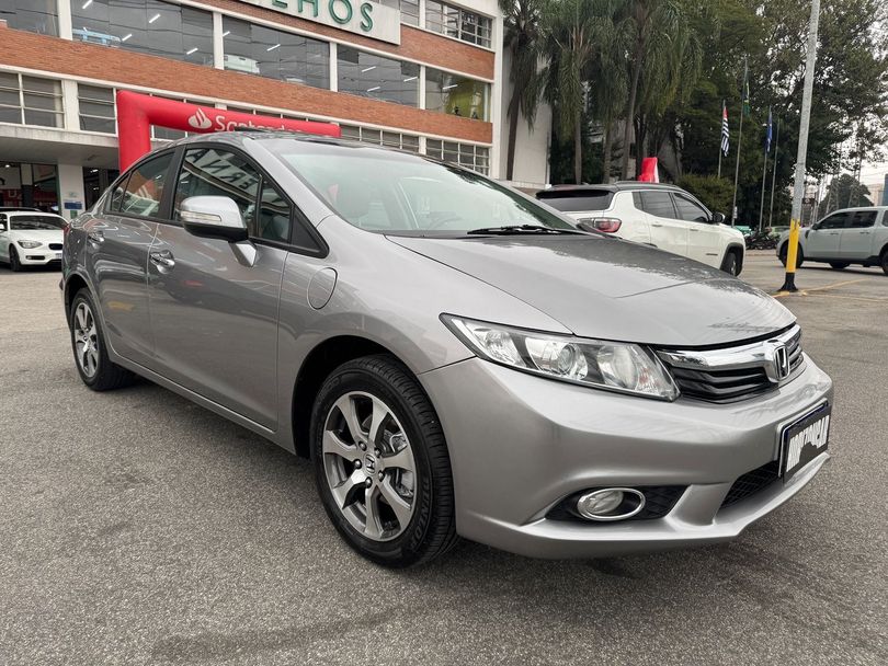 Honda Civic Sedan EXS 1.8/1.8 Flex 16V Aut. 4p