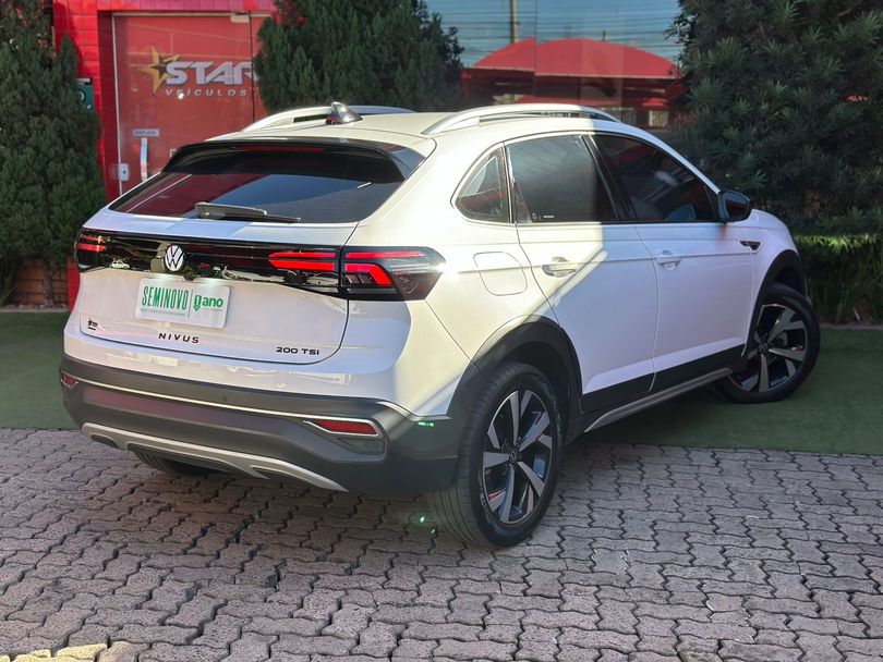 VolksWagen Nivus Highline 1.0 200 TSI Flex Aut.