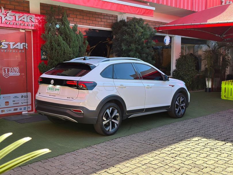 VolksWagen Nivus Highline 1.0 200 TSI Flex Aut.