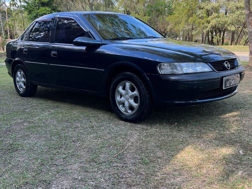 Chevrolet Vectra GLS/ Challenge 2.2 MPFI 16V