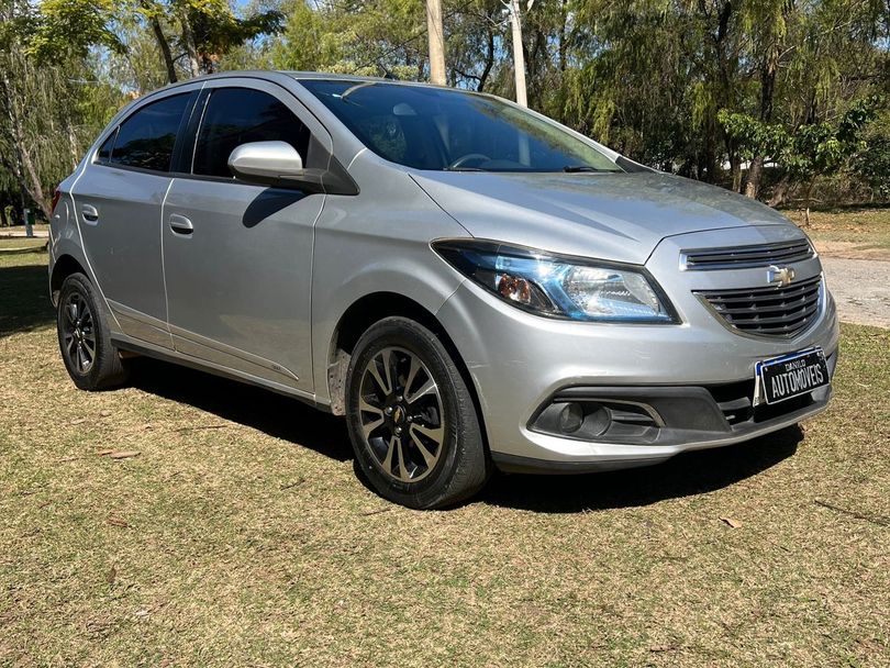 Chevrolet ONIX HATCH LTZ 1.4 8V FlexPower 5p Mec.