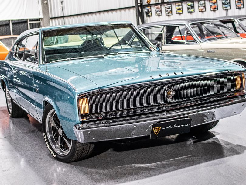 Dodge CHARGER