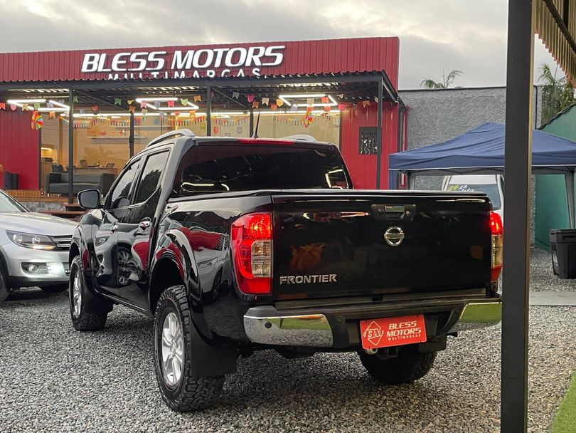 Nissan Frontier SE CD 4x4 2.3 Bi-TB Diesel Aut.