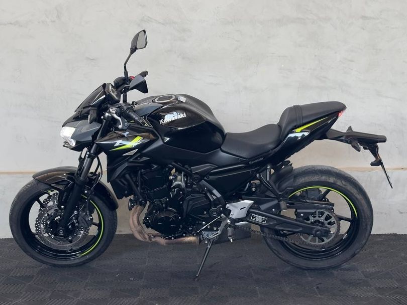 KAWASAKI Z650