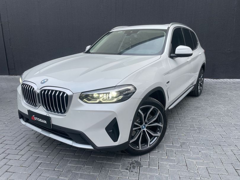BMW X3 XDRIVE 30e X-Line Turbo Híbrido Aut.