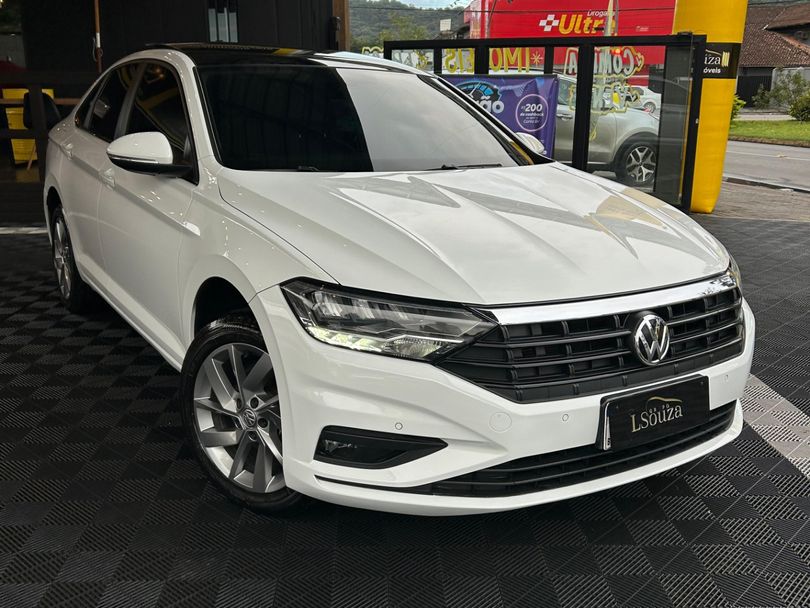 VolksWagen JETTA Comfort. 250 TSI 1.4 Flex 16v Aut.