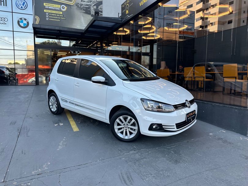 VolksWagen Fox Connect 1.6 Flex 8V 5p