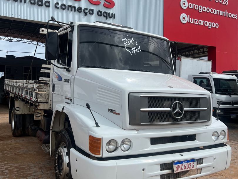 MERCEDES-BENZ L-1318 2p (diesel)