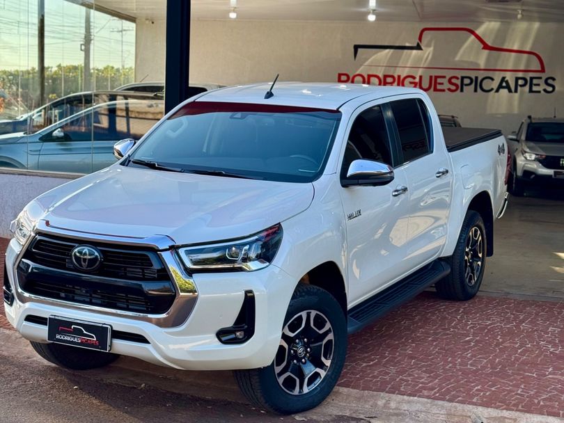Toyota Hilux CD SRX 4x4 2.8 TDI 16V Diesel Aut.