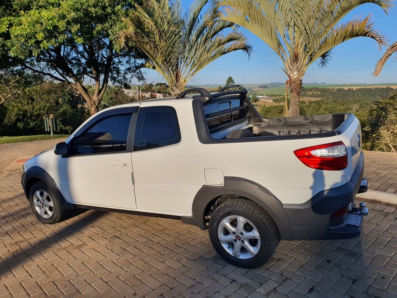 Fiat Strada Freedom 1.4 Flex 8V CD