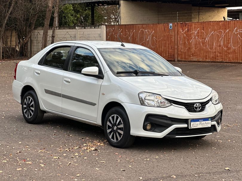 Toyota ETIOS XS 1.5 Flex 16V 5p Aut.